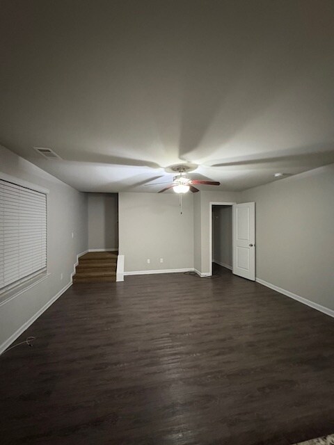 Building Photo - 314 Nutwood Trce