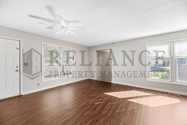 Building Photo - 1511 S Edwards St