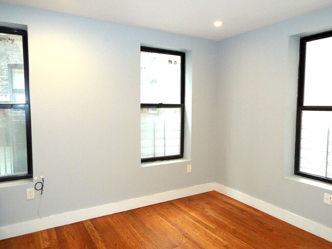 Building Photo - 235 W 146th St