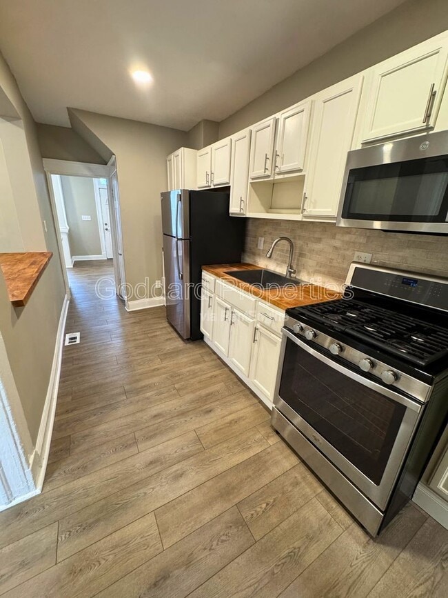 Building Photo - 2438 Druid Park Dr