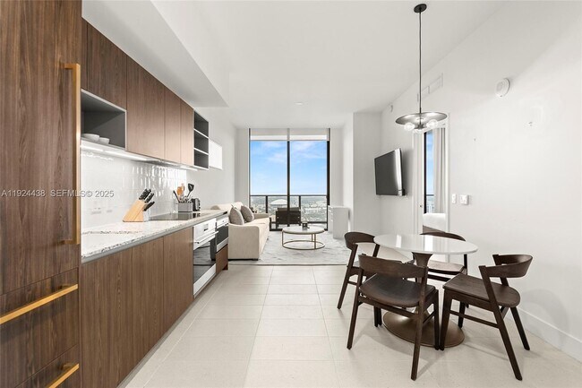 Building Photo - 159 NE 6th St