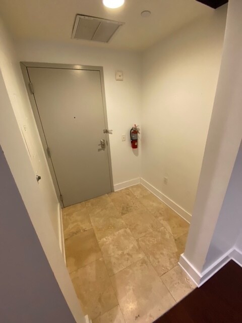 Front entrance - 62 West Colonial Drive