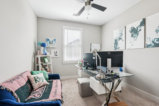 Building Photo - 144 1st Ave NW