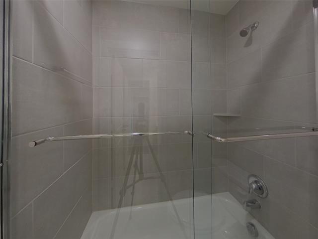 Building Photo - 310 Lincoln Cir