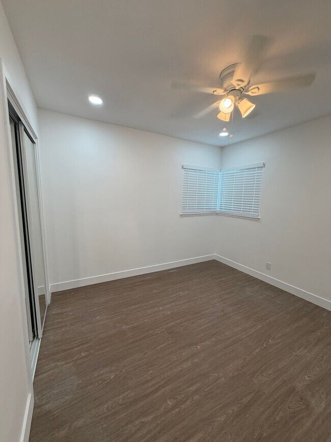 Building Photo - Garden Grove Home