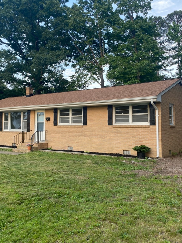 Primary Photo - 298 Eastwood Dr