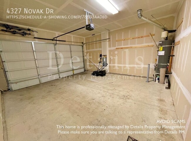 Building Photo - 4327 Novak Dr SW