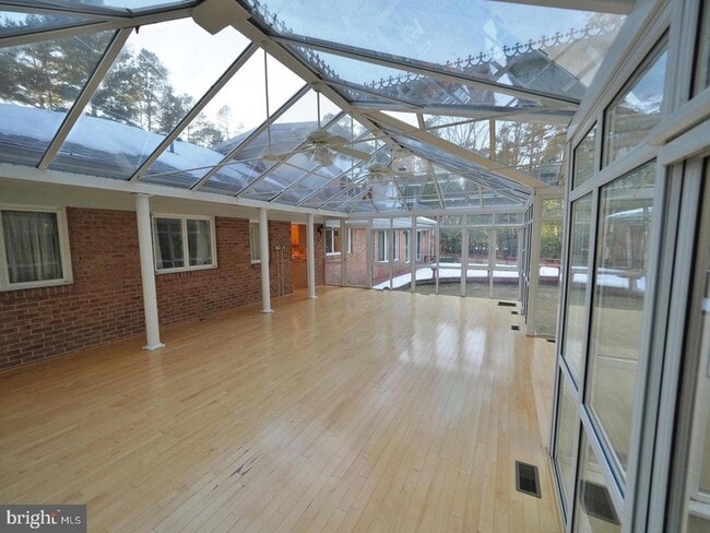 Building Photo - 600 Glenside Rd