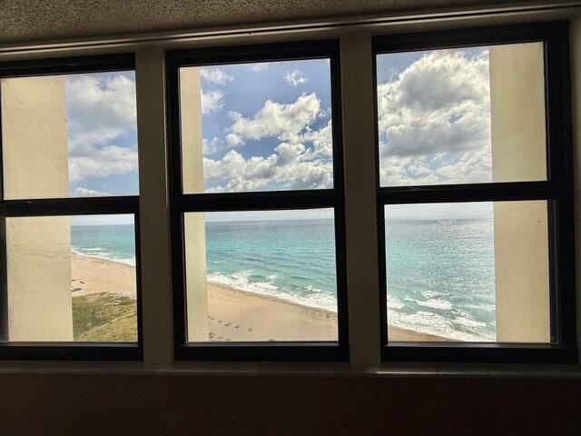 Building Photo - 2800 N Ocean Dr