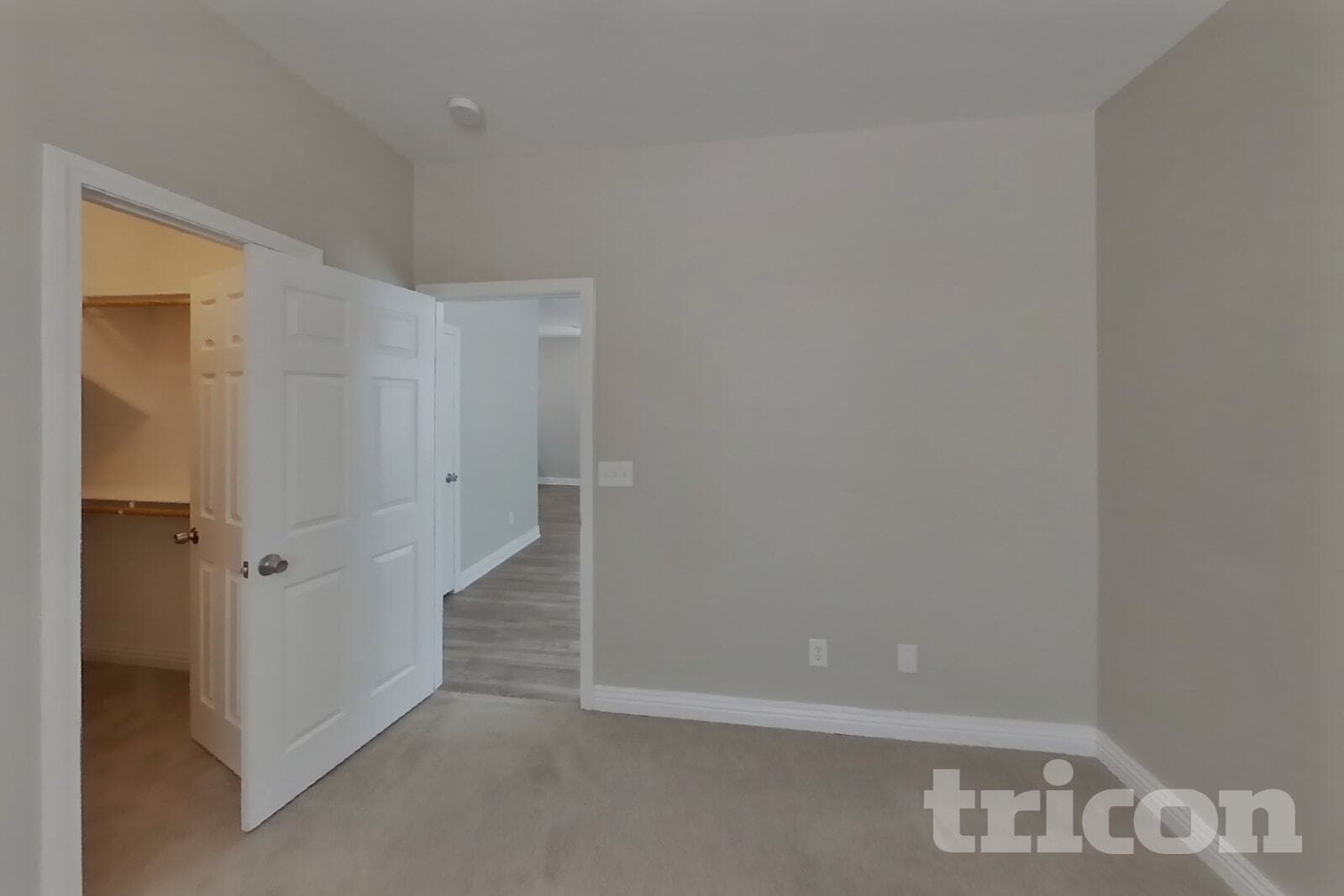 Building Photo - 9827 W Spinnaker Creek Ave