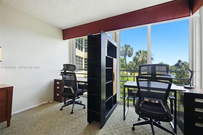 Building Photo - 821 Cypress Blvd