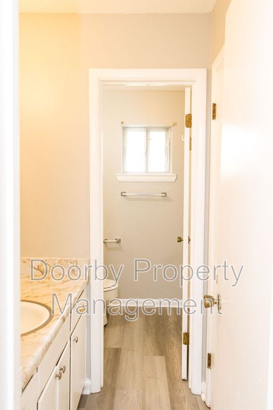 Building Photo - 5038 Cameron Ln