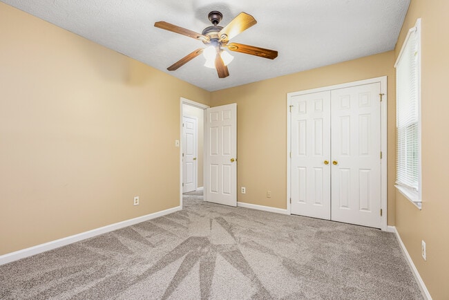 Building Photo - 1583 Winnabow Dr