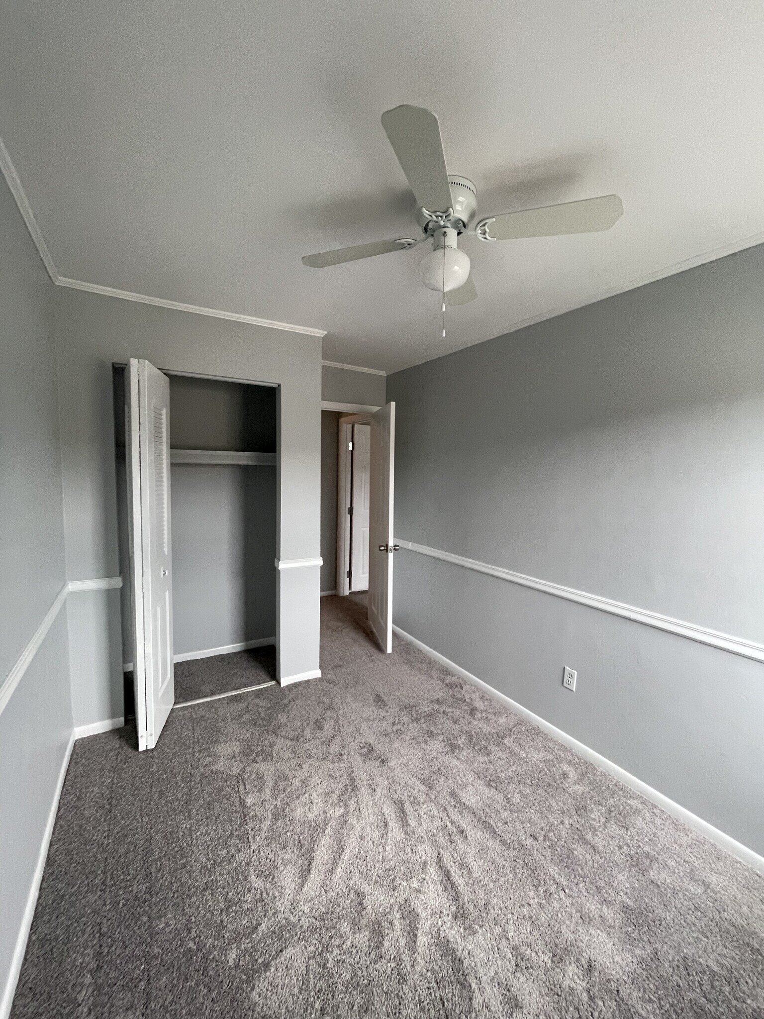 Building Photo - 2205 Walnut Ridge Est