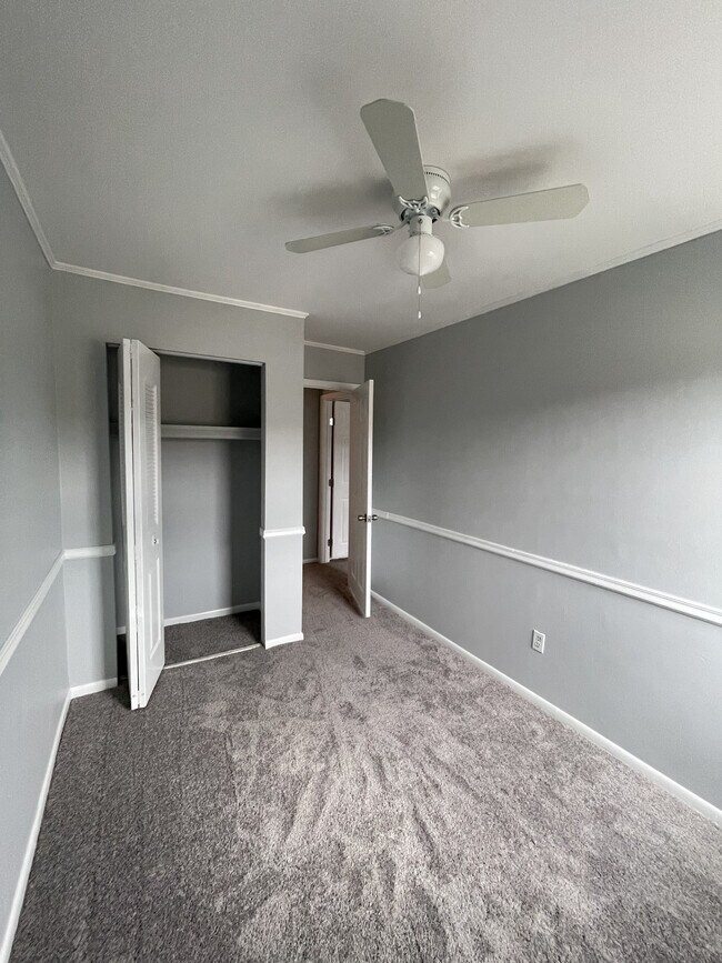 Building Photo - 2205 Walnut Ridge Est