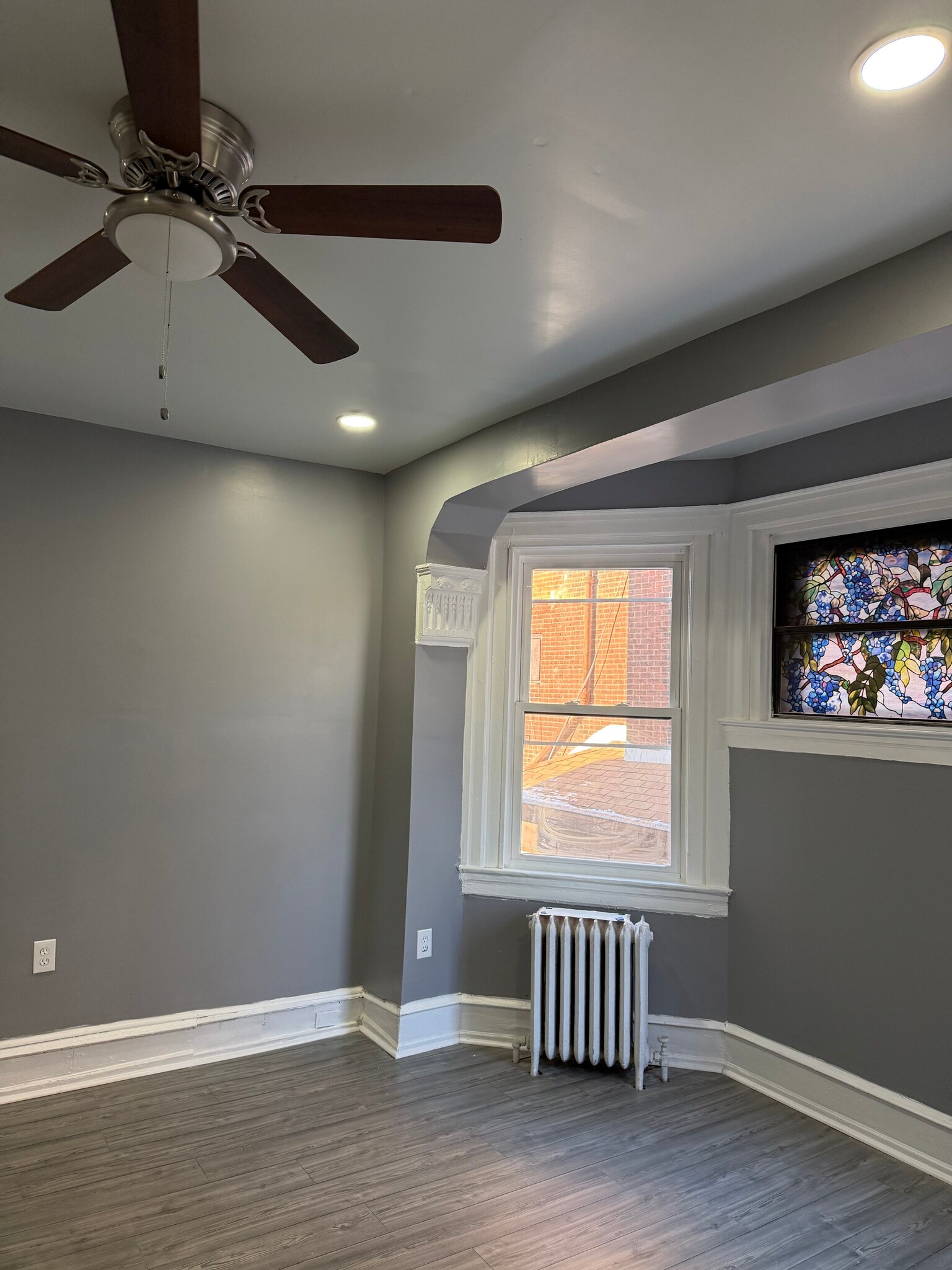 Building Photo - 5719 N Park Ave