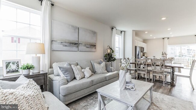 Building Photo - 114 Jonagold Dr