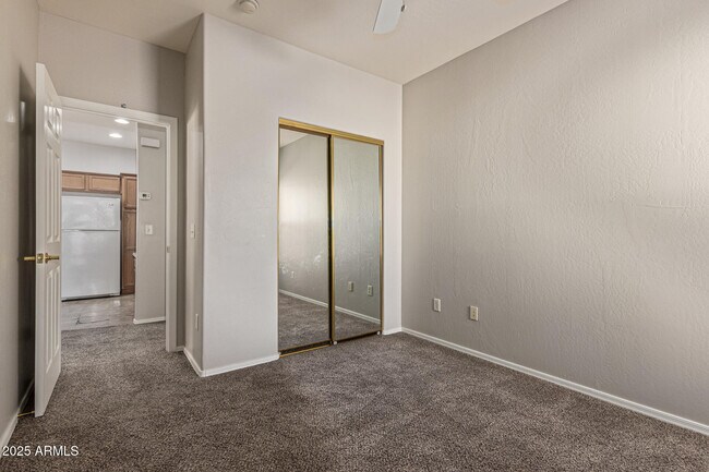 Building Photo - 6770 N 47th Ave