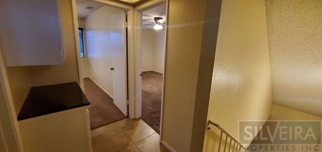 Building Photo - 2 Bedroom condo available in south Santa Maria!