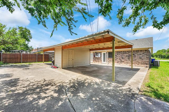 Building Photo - 405 S Las Vegas Trail