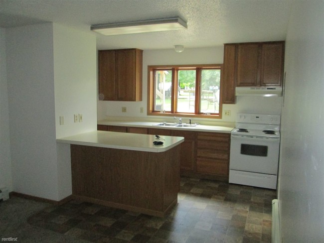 Building Photo - 2 br, 1 bath Apartment - 525 Oxford St