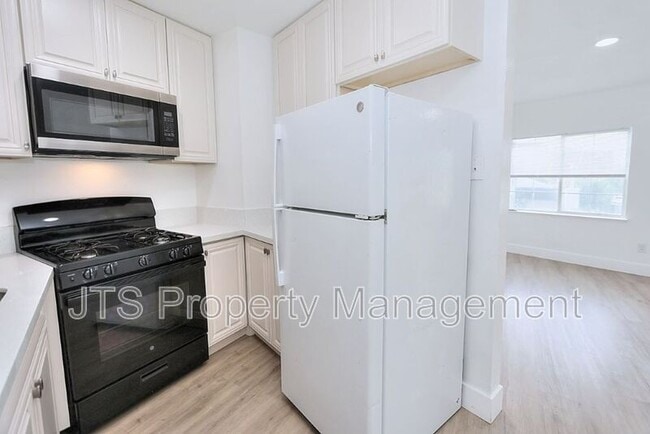 Building Photo - 10524 Croetto Way