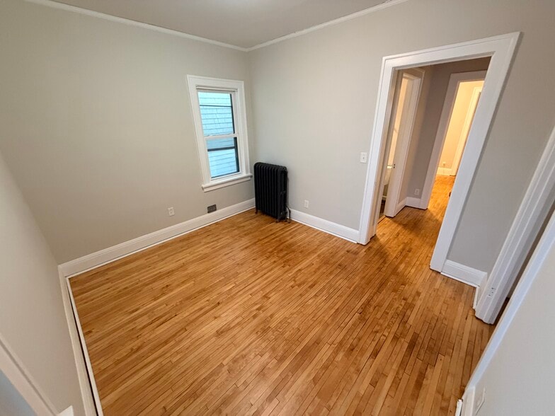 Building Photo - 808 Dayton Ave