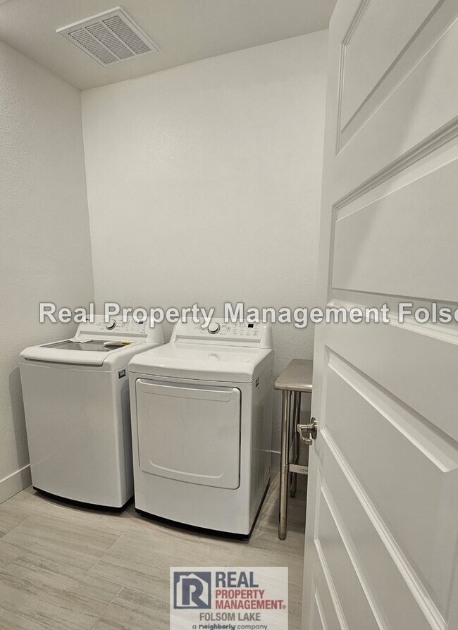 Building Photo - 55+ Active Community - Single-Story Luxury Home | Open Space Views | Solar + EV Charger | Steps t...