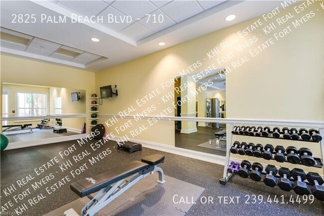 Building Photo - 2825 Palm Beach Blvd