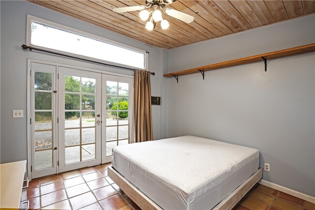 Building Photo - 17825 Bear Valley Ln