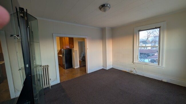 Building Photo - 65 Main St