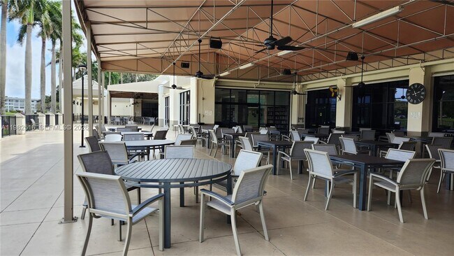 Building Photo - 2403 Antigua Cir