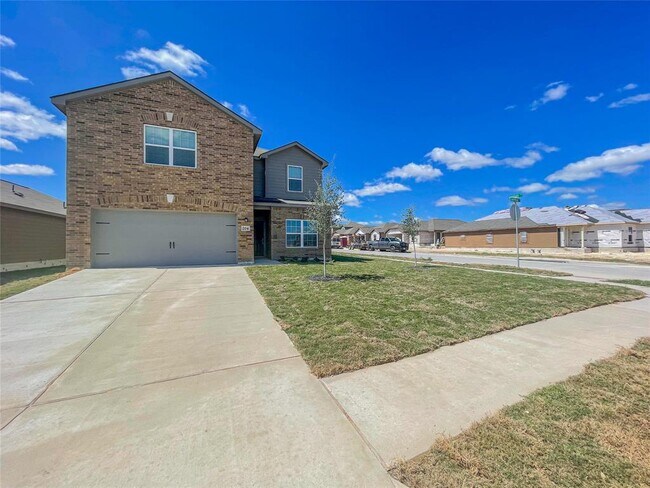Building Photo - 204 Sunnymeade Ln