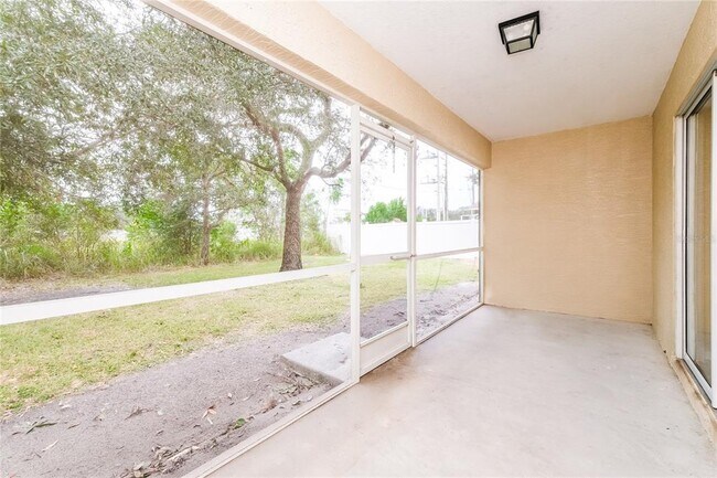 Building Photo - 1641 Larkin Rd