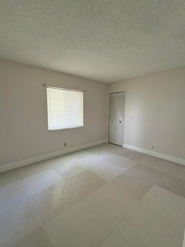Building Photo - 3626 La Mar Ct