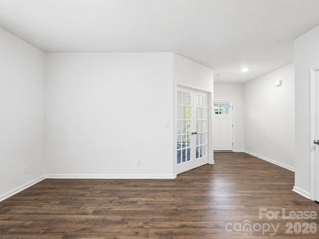 Building Photo - 10971 Claystone Dr