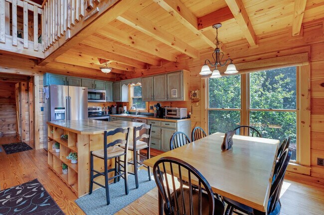 Building Photo - 150 Arrow Way