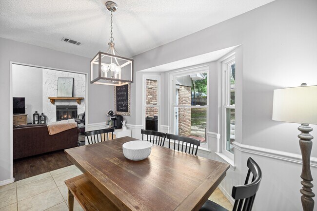 Building Photo - 507 Nassau Dr