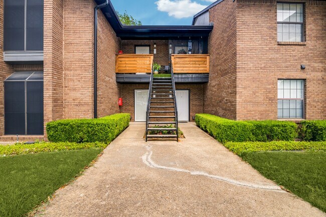 Building Photo - 4416 Chaha Rd