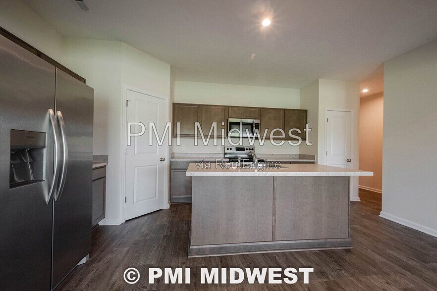 Building Photo - 10828 Penwell Wy