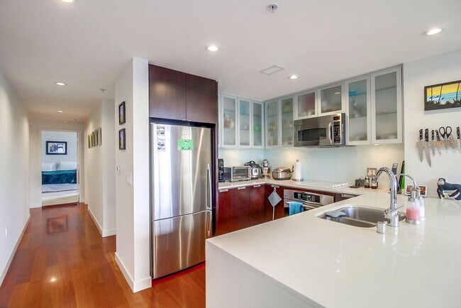 Building Photo - Skyline Views & Sophisticated Corner Living at Aria in Cortez Hill