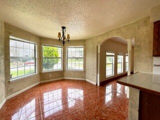 Building Photo - 2701 Willow Springs Rd