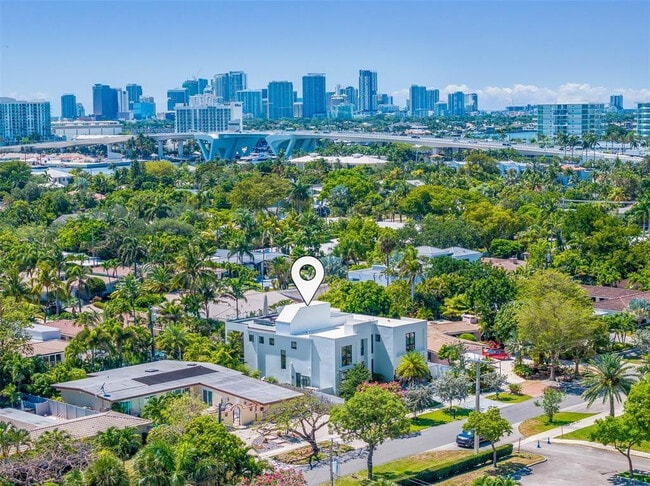 Building Photo - 2001 Marietta Dr