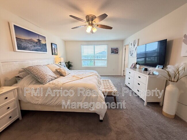Building Photo - 10744 Chippewa Dr