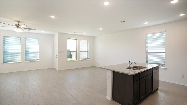 Building Photo - 25810 Northpark Pine Dr