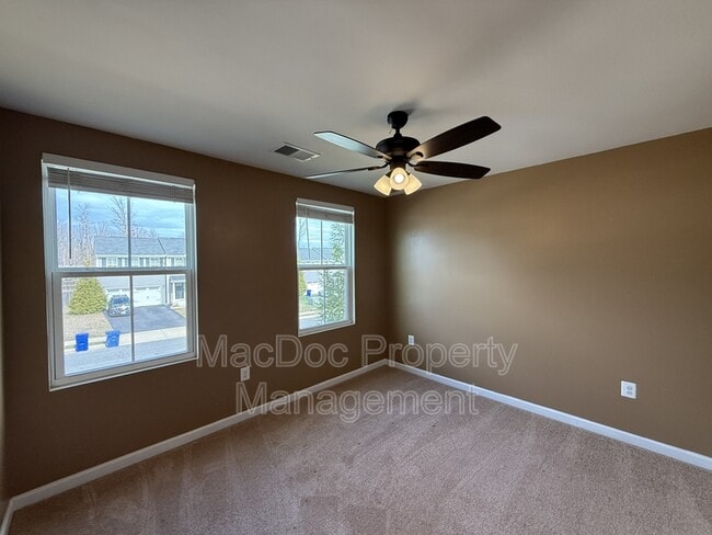 Building Photo - 127 Harper Ln