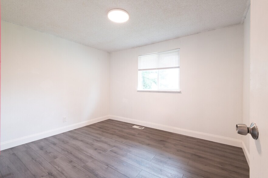 Building Photo - 12638 SE 210th Ct