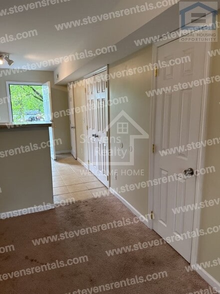 Building Photo - 1207 Holly Ave