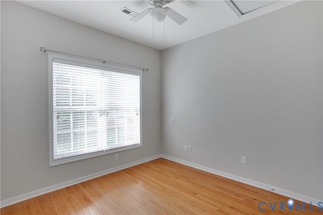 Building Photo - 6817 Kensington Ave