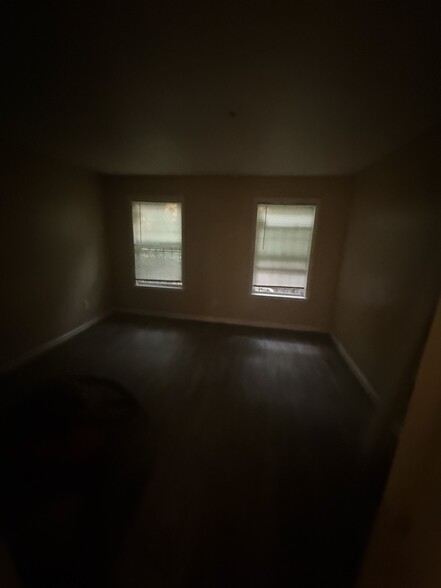 Building Photo - 606 Ridge Creek Dr